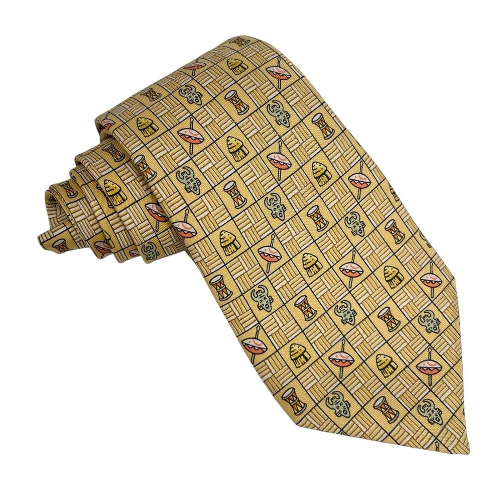 Hermes Mens Tie African Tribal Bongo Drums Masks Yellow Silk 7618 TA 3.25" 57.5" - Picture 5 of 9